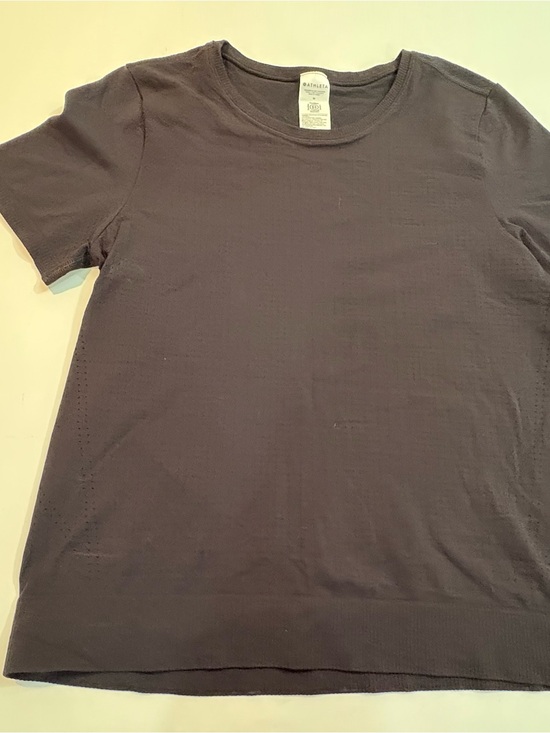 Athleta Tops - Athleta Women’s Short-Sleeve Crewneck Tee in black | Size Medium
